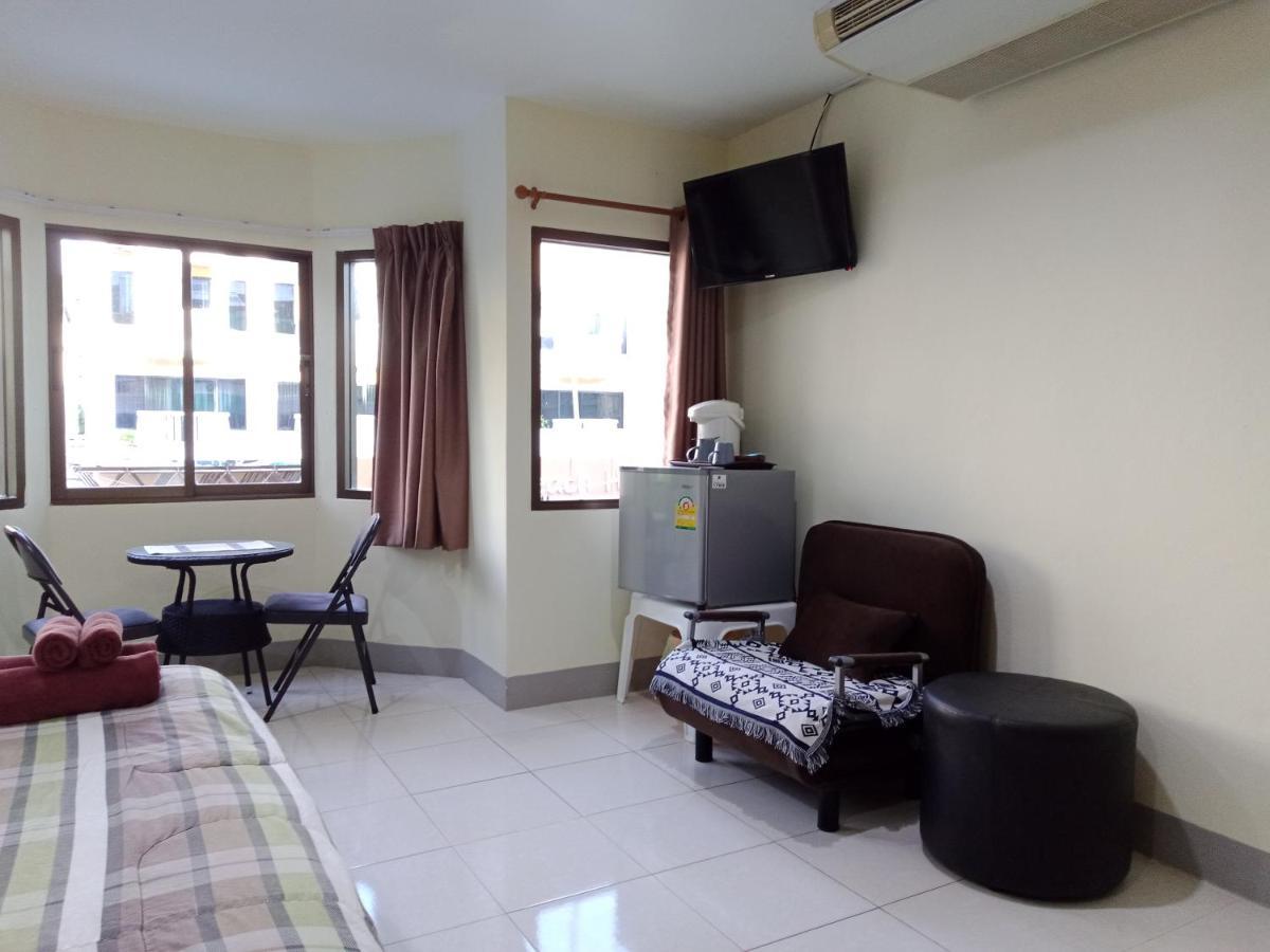 Living Room Guesthouse & Cafe Bar Karon Εξωτερικό φωτογραφία