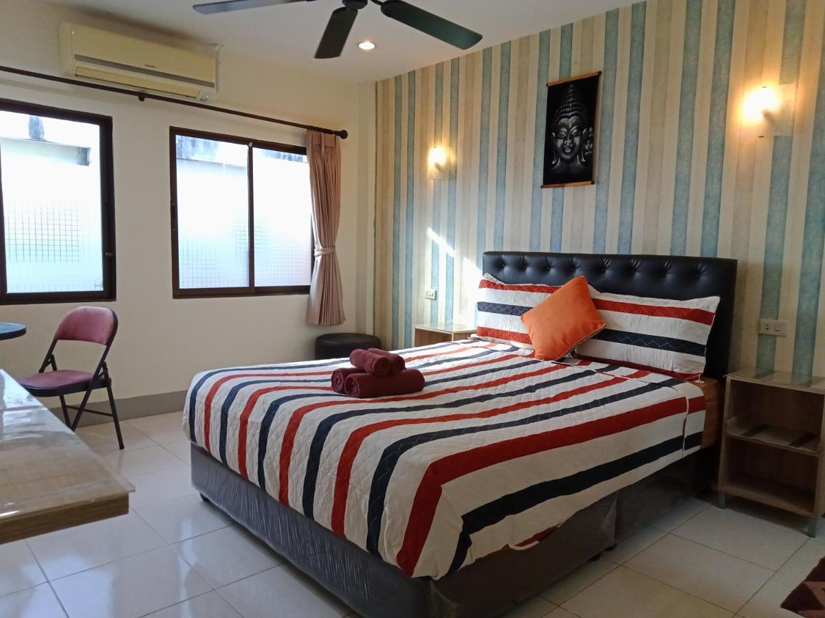 Living Room Guesthouse & Cafe Bar Karon Εξωτερικό φωτογραφία