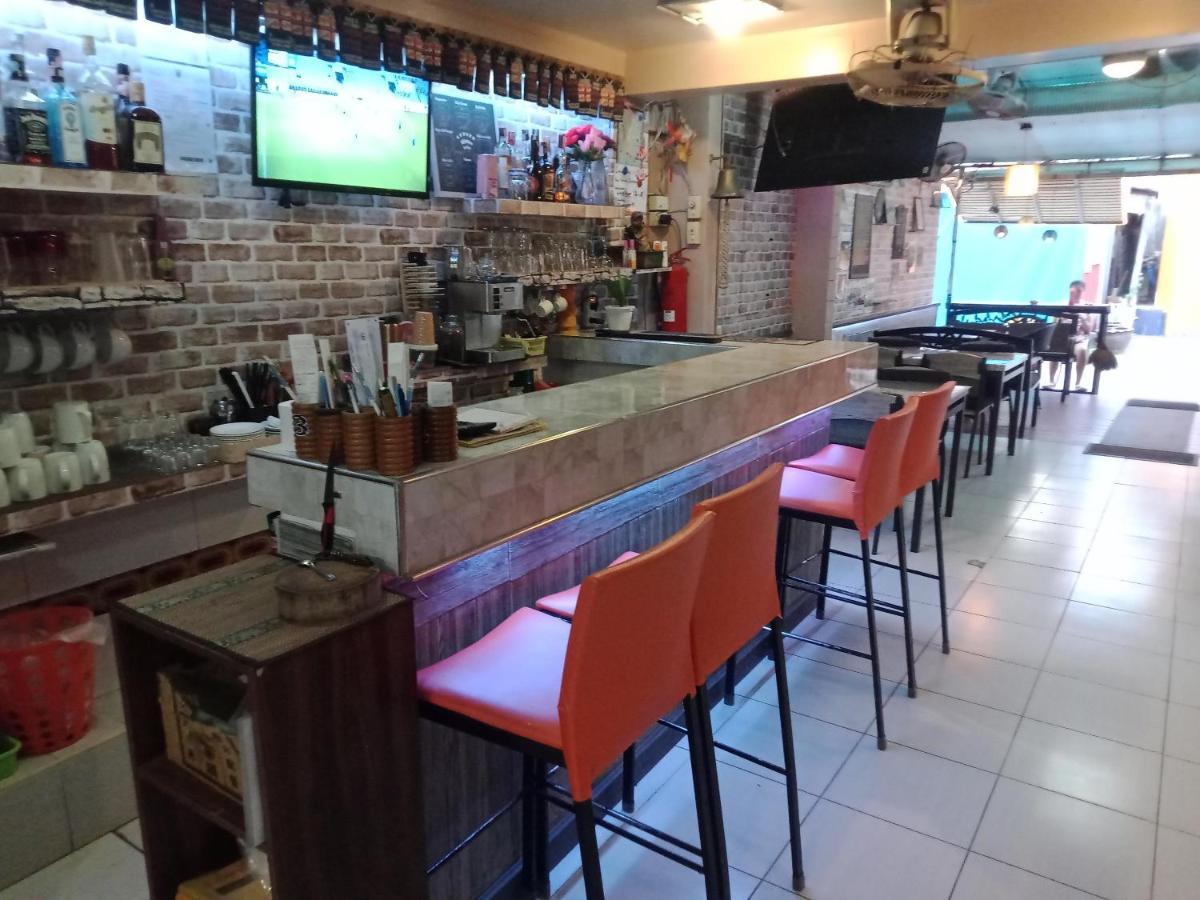 Living Room Guesthouse & Cafe Bar Karon Εξωτερικό φωτογραφία