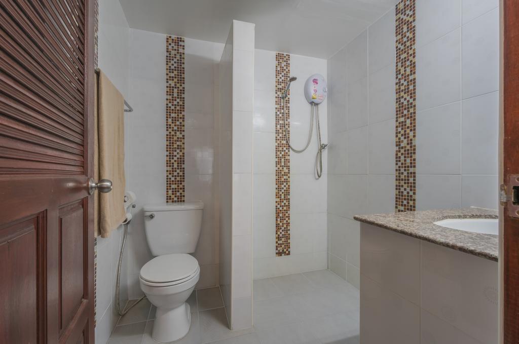 Living Room Guesthouse & Cafe Bar Karon Εξωτερικό φωτογραφία