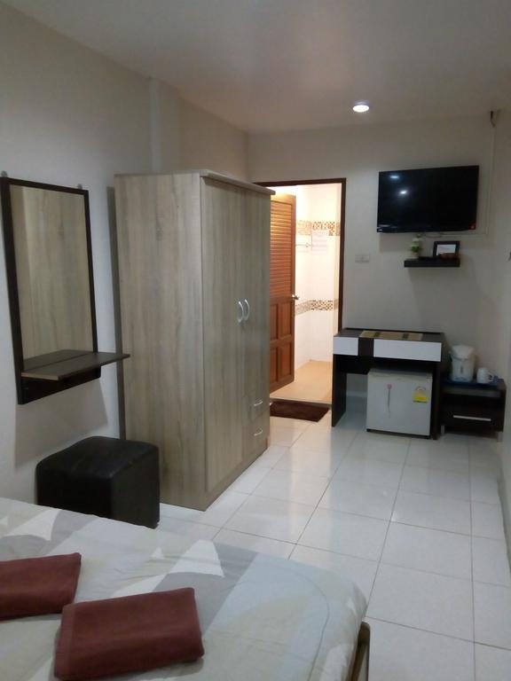 Living Room Guesthouse & Cafe Bar Karon Εξωτερικό φωτογραφία